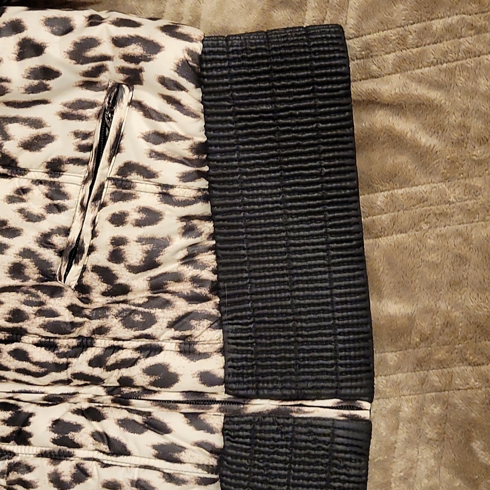Leopard jacket - Picture 7 of 8